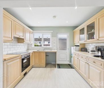 26 Kirkistown Avenue, Belfast, BT8 7FG - Photo 4