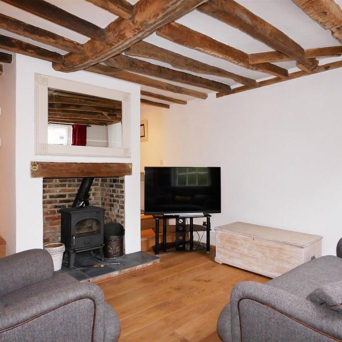 2 bedroom terraced house to rent - Photo 1