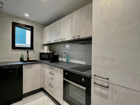 Location Appartement 2 pièces 43m² ALBI 81000 - Photo 4