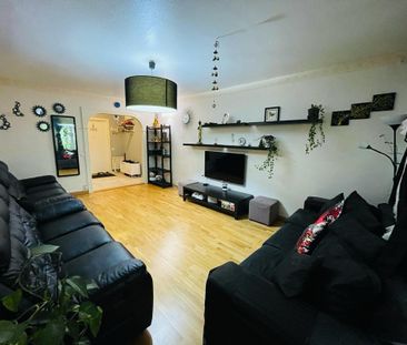 Övralidsgatan, Hisings Backa - Photo 1