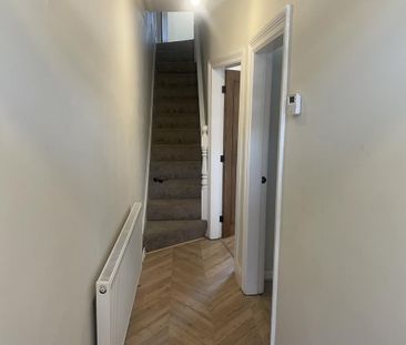 3 bedroom terraced house to rent - Photo 6