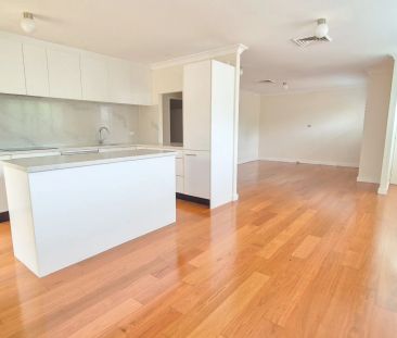 Contemporary Renovated Family Home in Ultra-Convenient Locale - Photo 6