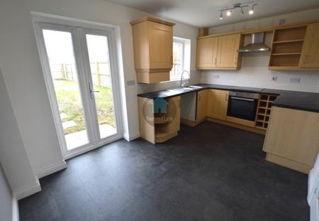 2 bedroom terraced house to rent - Photo 2