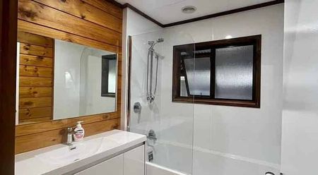 Renovated Family Home for Comfortable Living - Photo 4