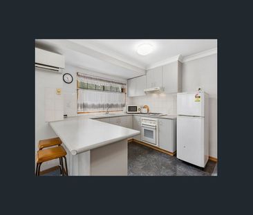 Large Unit Close To Clifford Gardens - Photo 4