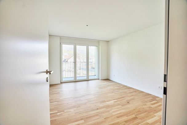 Moderne 2.5-Zimmerwohnung mit Balkon - Photo 1