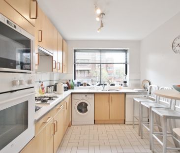 Stuart House, Windsor Way, Hammersmith, London, W14 - Photo 3
