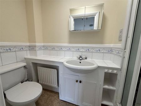 2 bedroom flat to rent - Photo 5