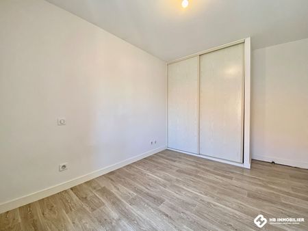 Location Appartement 3 pièces 55m² ROANNE 42300 - Photo 2