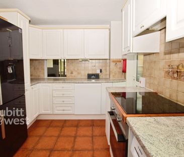 2 bedroom end of terrace house to rent - Photo 6