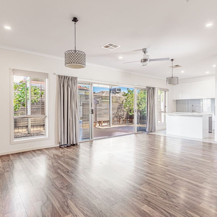 Beautifully Presented Home in Sought-After Magill School Zone - Photo 1
