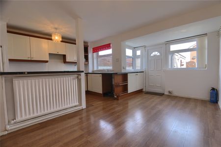 3 bed terraced house to rent in Barholm Close, Middlesbrough, TS3 - Photo 5