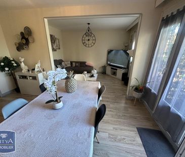 Location Appartement 5 pièces 87m² BOURG EN BRESSE 01000 - Photo 4