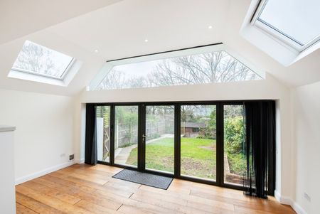 4 Bed Semi-Detached House, Westwood Park, SE23 - Photo 4