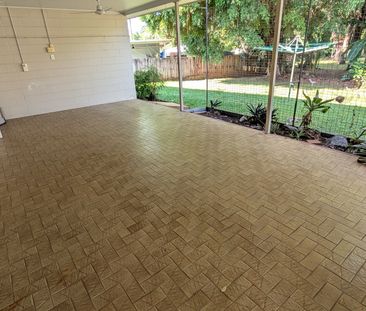 243 McManus Street, Whitfield QLD 4870 - House For Rent | Domain - Photo 4