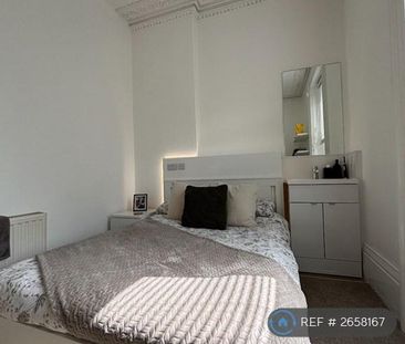 5 bedroom flat to rent - Photo 6