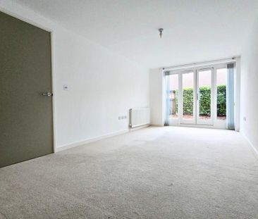 3 bedroom maisonette to rent - Photo 2