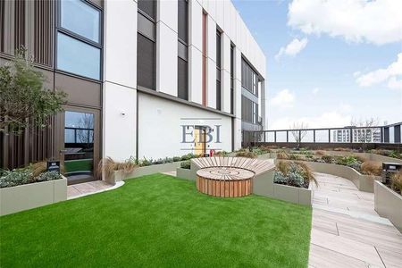 One Thames Quay, Marsh Wall, London, E14 - Photo 3