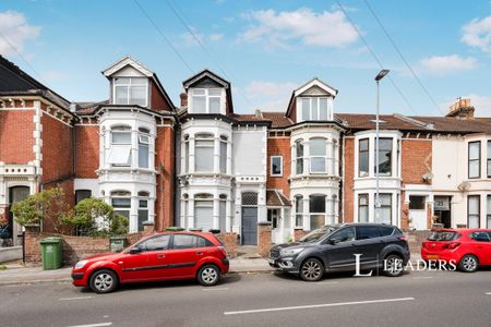 2 bedroom apartment to rent Lawrence Road, Southsea, Hampshire, PO5 - Photo 3