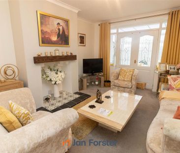 2 bedroom semi-detached bungalow to rent - Photo 5