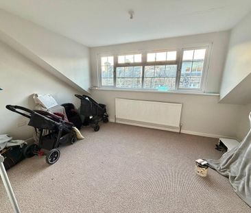 4 bedroom terraced house to rent - Photo 4