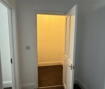 Bristol Road, - Photo 3