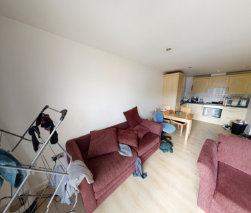 Holborn Central Flat 8 Rampart Road, Leeds, LS6 2NA - Photo 3 | Rentumo