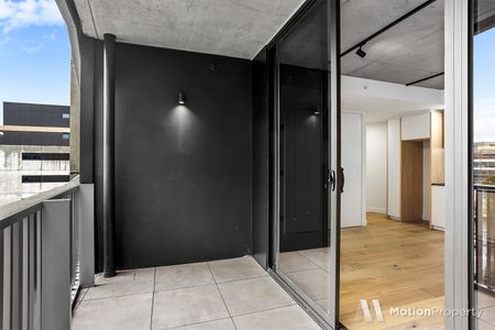 102/757 Toorak Road, Hawthorn East VIC 3123 - Apartment For Rent | Domain - Photo 5