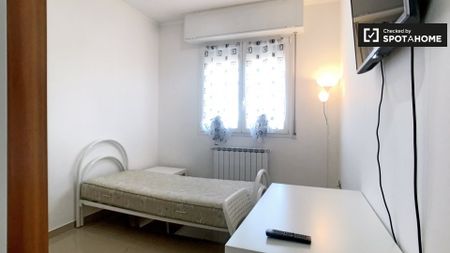 milan, Lombardy 20161 - Photo 4