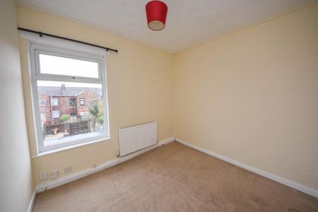 2 bedroom terraced house to rent - Photo 4