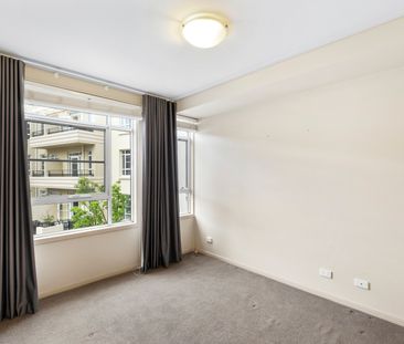 6/4 Graham Street, Port Melbourne VIC 3207 - Apartment For Rent | D... - Photo 4