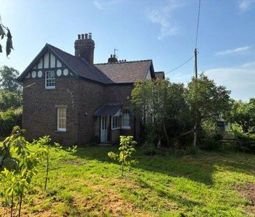 3 bedroom end of terrace house to rent - Photo 3
