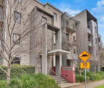 Prime Kensington Location - Photo 5