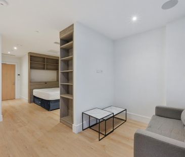 Studio to rent - Photo 2