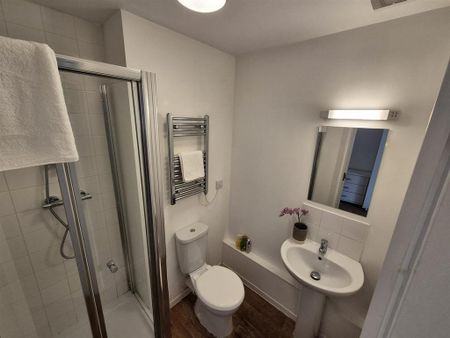 Studio to rent - Photo 2