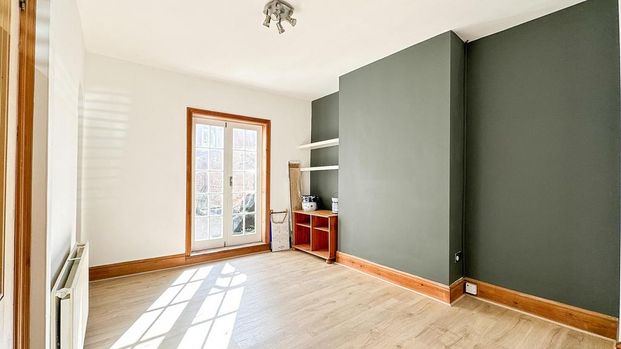 3 bedroom end of terrace house to rent - Photo 1