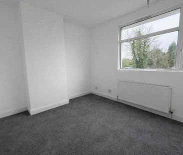 3 bedroom end of terrace house to rent - Photo 1