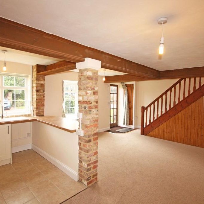 2 bedroom terraced house to rent - Photo 1