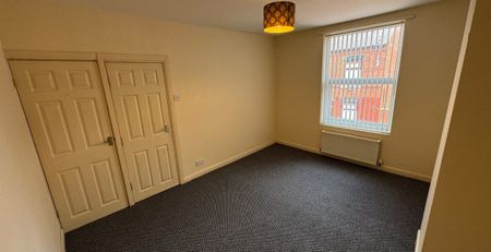 Marley Terrace, Leeds, LS11 8QS - Photo 4