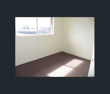 2 bedroom unit in the heart of Fairfield - Photo 5