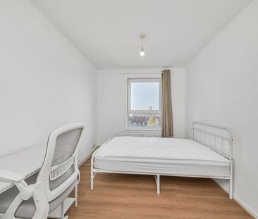 Room in a Shared Flat, Coniston House, SE5 - Photo 5