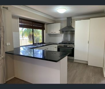 27 Salmon Street, Southport, Qld 4215 - Photo 6