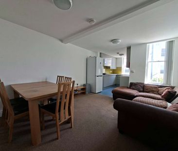 Church Street Room 3 - Photo 2