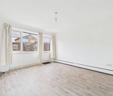 2 bedroom terraced bungalow to rent - Photo 2