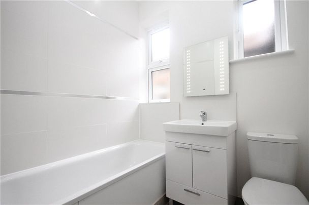 First Avenue, London, W3 7JR - Photo 1