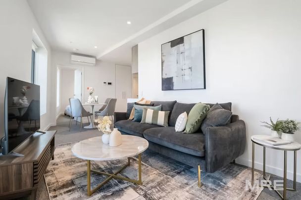 1702/43 Hancock Street, Southbank - Photo 1