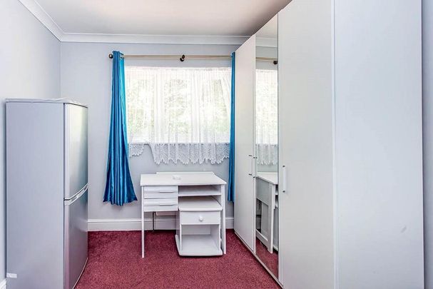 House share to rent - Photo 1