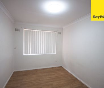 TWO BEDROOM UNIT IN CENTRAL LOCATION - Photo 5