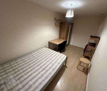 3 bedroom apartment to rent - Photo 6