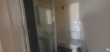 Appartement T2 de 34,10 m2, 2e étage, petite résidence centre village, - Photo 4